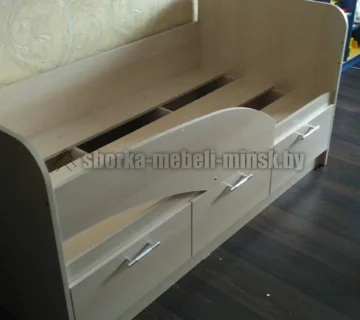 Сборка детской кроватки 12