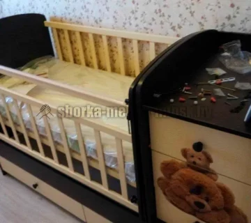 Сборка детской кроватки 15